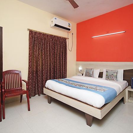 Oyo 7680 Park Lagoon Hotel Puri Exterior foto